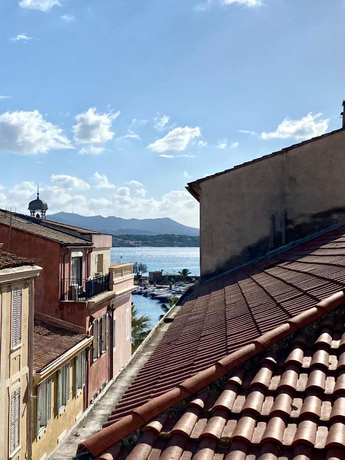 Les Chambres Tropeziennes Sanary-sur-Mer Exterior photo